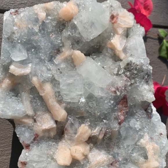 Lovely Stilbite Apophyllite Heulandite Crystal - Picture 7 of 10